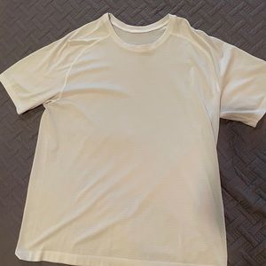 Men’s Lululemon Metal Vent Tech XL T-shirt